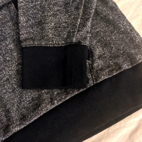 Express pullover hoodie - Picture 3 of 6